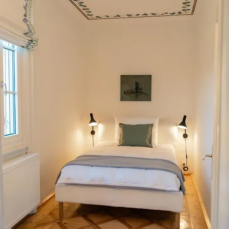 Landsitz Roserl 度假居 *