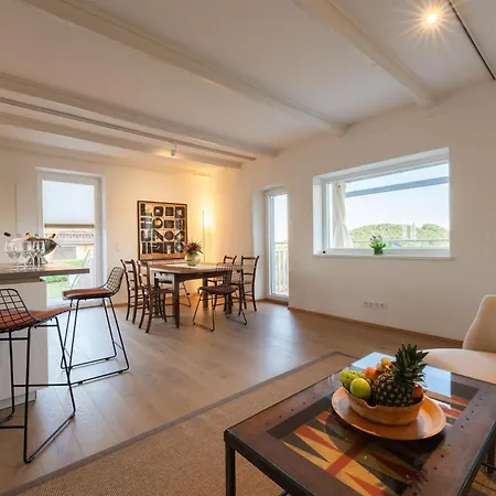 Landsitz Roserl 度假居 *